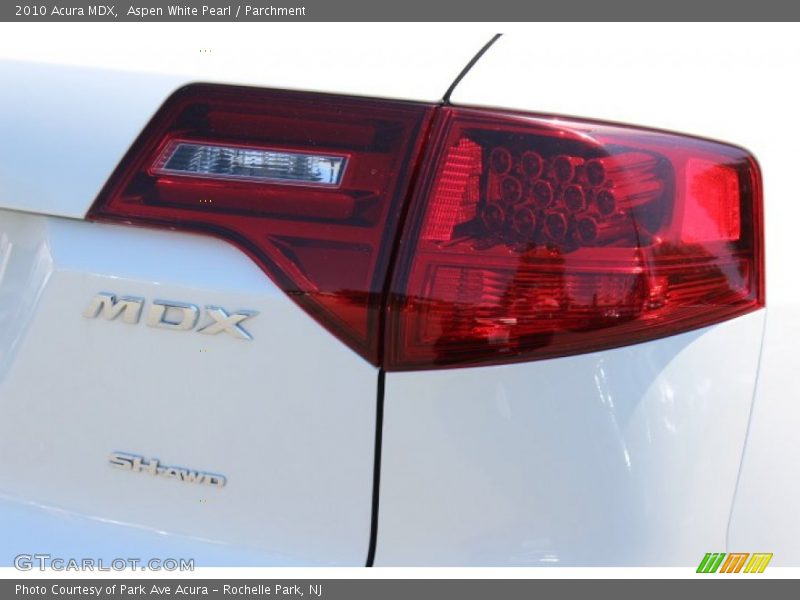 Aspen White Pearl / Parchment 2010 Acura MDX