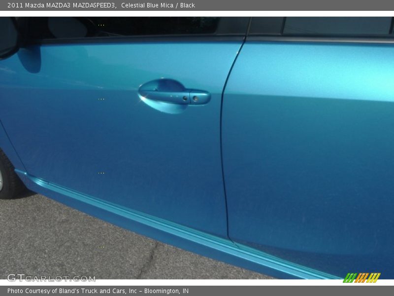 Color Sample of 2011 MAZDA3 MAZDASPEED3