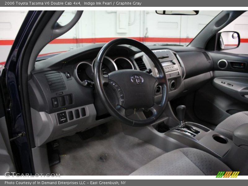Indigo Ink Pearl / Graphite Gray 2006 Toyota Tacoma V6 Double Cab 4x4