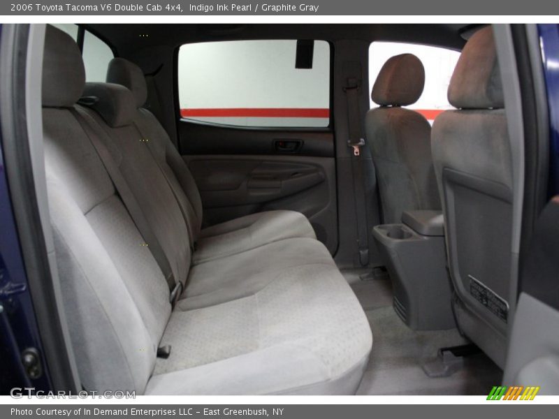 Indigo Ink Pearl / Graphite Gray 2006 Toyota Tacoma V6 Double Cab 4x4