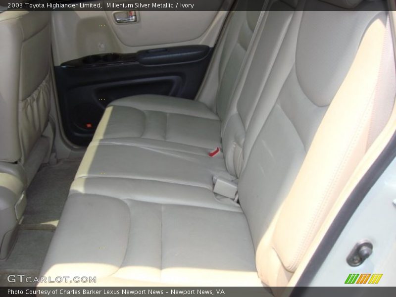 Millenium Silver Metallic / Ivory 2003 Toyota Highlander Limited