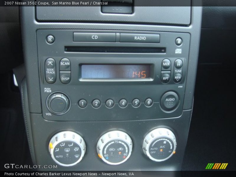 Controls of 2007 350Z Coupe