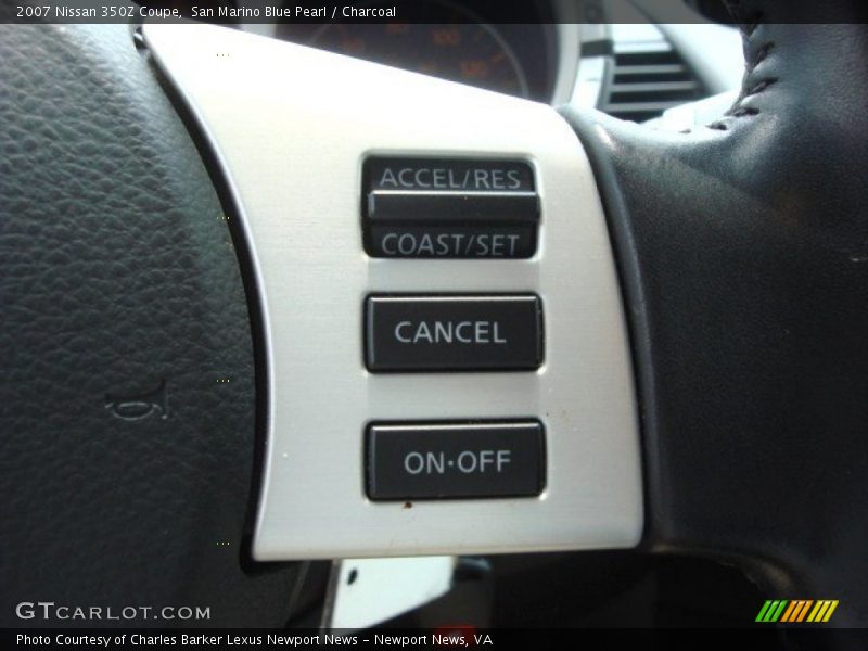 Controls of 2007 350Z Coupe