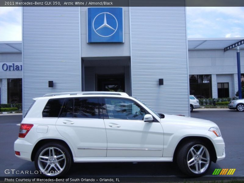 Arctic White / Almond/Black 2011 Mercedes-Benz GLK 350