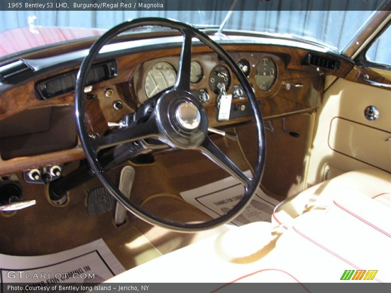 Burgundy/Regal Red / Magnolia 1965 Bentley S3 LHD