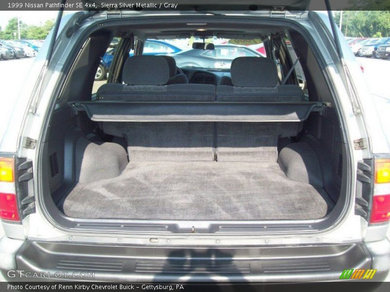 Sierra Silver Metallic / Gray 1999 Nissan Pathfinder SE 4x4