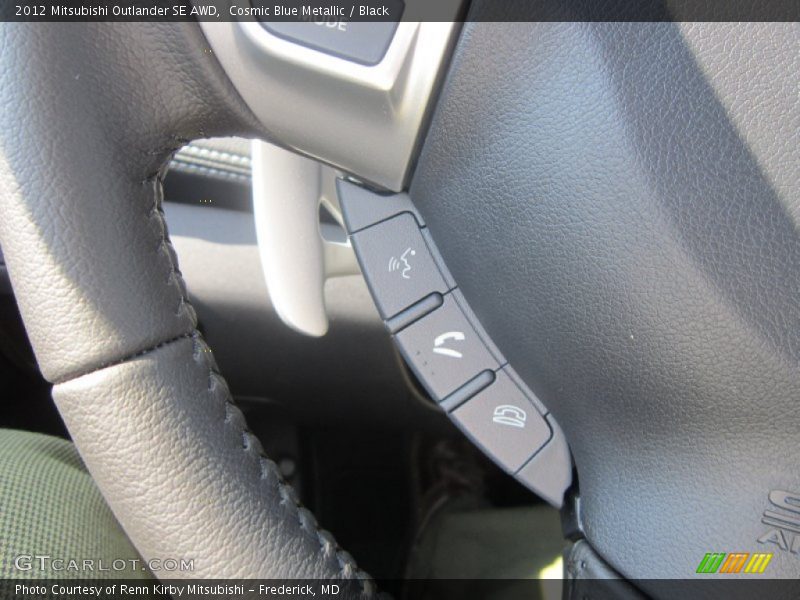 Controls of 2012 Outlander SE AWD