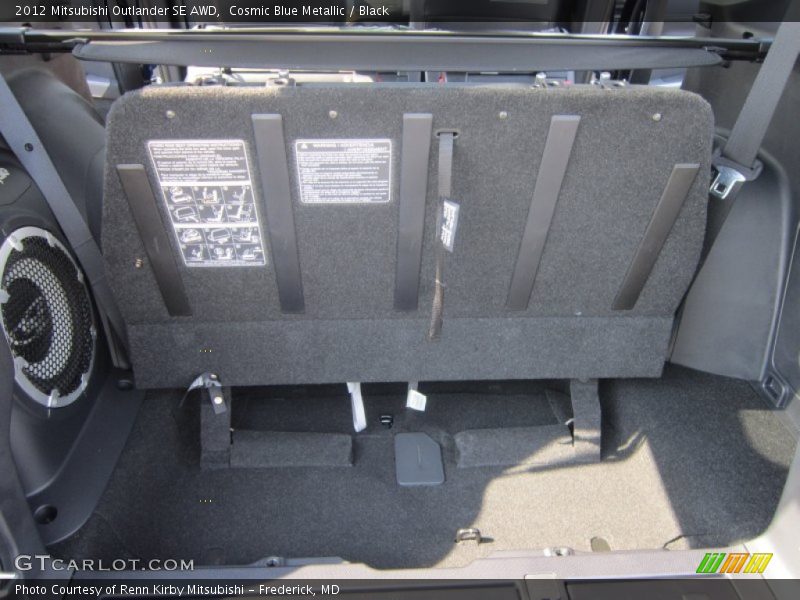  2012 Outlander SE AWD Trunk