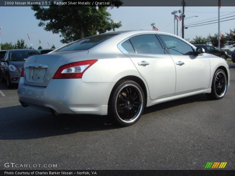 Radiant Silver Metallic / Charcoal 2009 Nissan Maxima 3.5 S