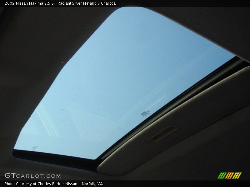 Radiant Silver Metallic / Charcoal 2009 Nissan Maxima 3.5 S