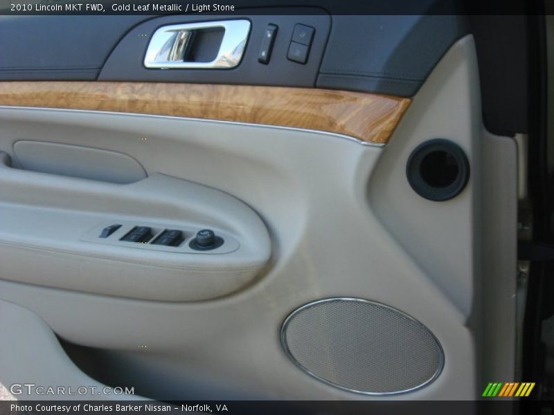 Gold Leaf Metallic / Light Stone 2010 Lincoln MKT FWD