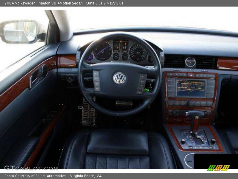 Luna Blue / Navy Blue 2004 Volkswagen Phaeton V8 4Motion Sedan