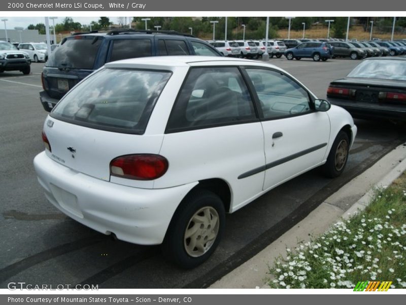  2000 Metro LSi Coupe White