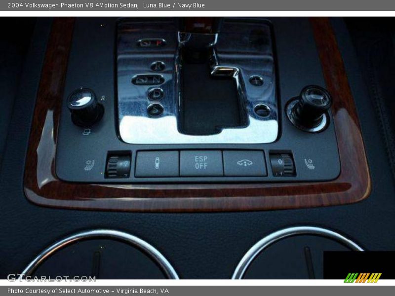 Luna Blue / Navy Blue 2004 Volkswagen Phaeton V8 4Motion Sedan