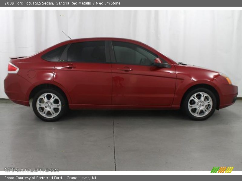  2009 Focus SES Sedan Sangria Red Metallic