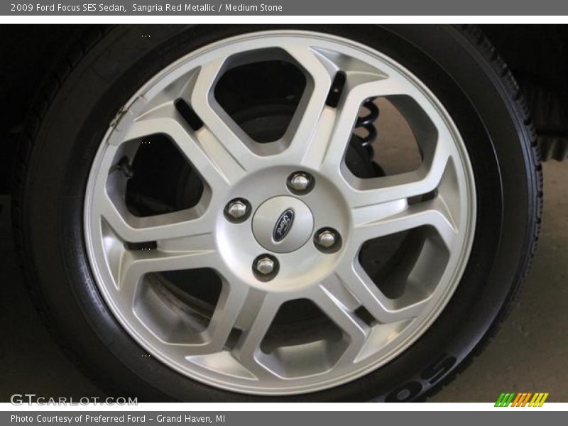  2009 Focus SES Sedan Wheel
