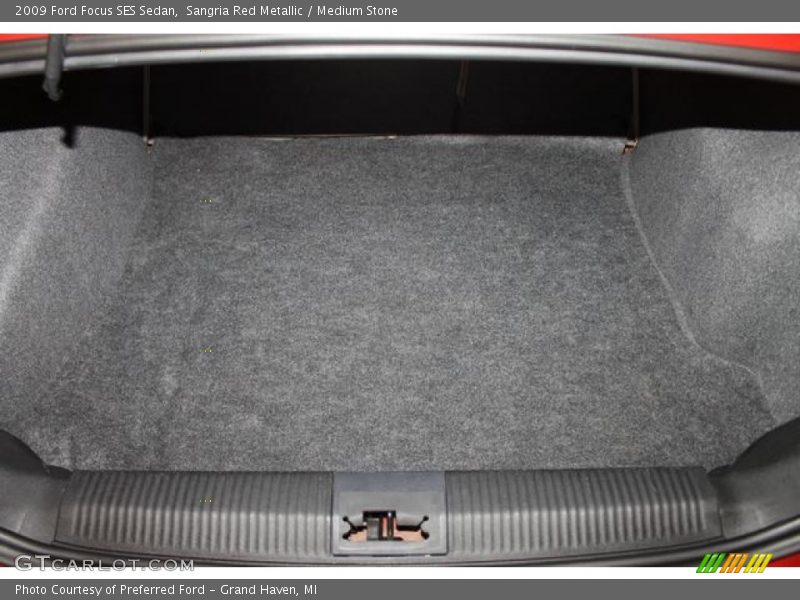 Sangria Red Metallic / Medium Stone 2009 Ford Focus SES Sedan