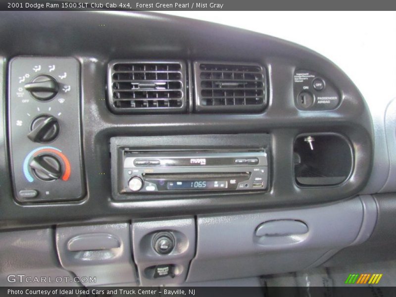 Forest Green Pearl / Mist Gray 2001 Dodge Ram 1500 SLT Club Cab 4x4