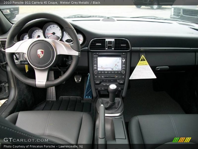 Dashboard of 2010 911 Carrera 4S Coupe