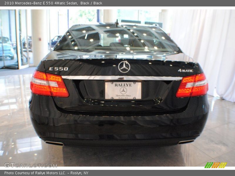 Black / Black 2010 Mercedes-Benz E 550 4Matic Sedan