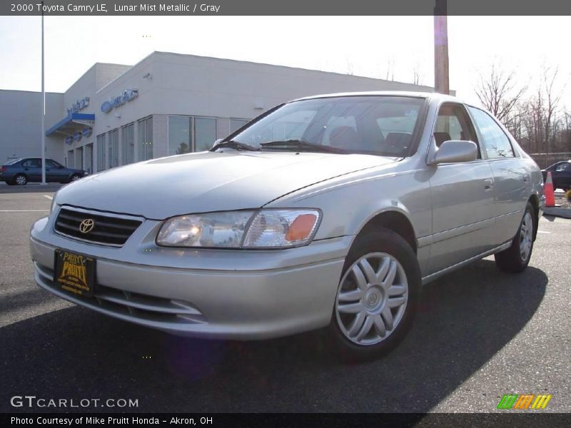 Lunar Mist Metallic / Gray 2000 Toyota Camry LE