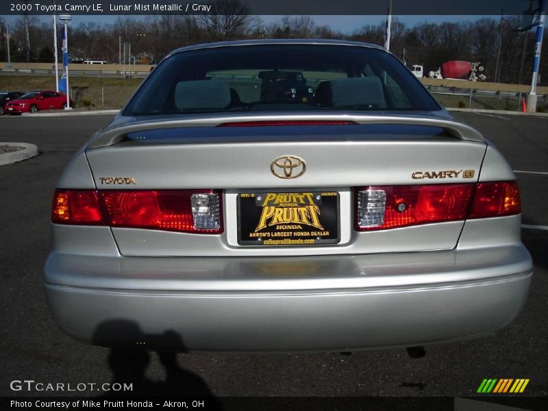 Lunar Mist Metallic / Gray 2000 Toyota Camry LE