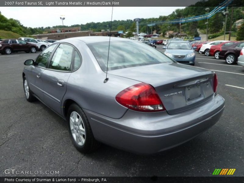 Light Tundra Metallic / Medium/Dark Flint 2007 Ford Taurus SE
