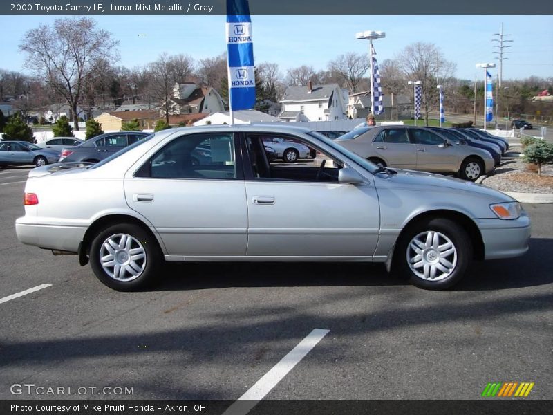 Lunar Mist Metallic / Gray 2000 Toyota Camry LE