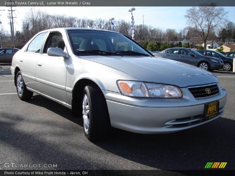 Lunar Mist Metallic / Gray 2000 Toyota Camry LE