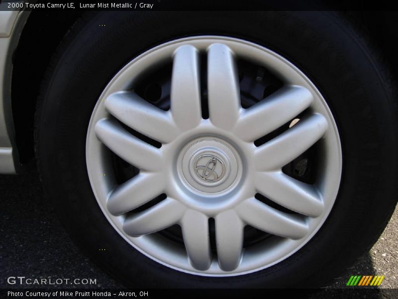 Lunar Mist Metallic / Gray 2000 Toyota Camry LE