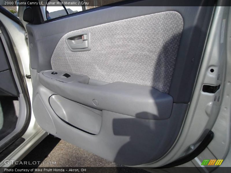 Lunar Mist Metallic / Gray 2000 Toyota Camry LE