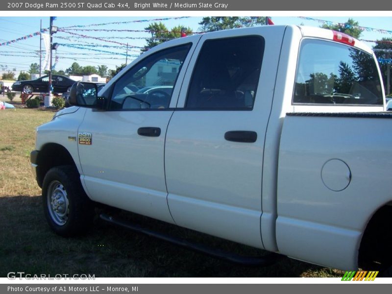 Bright White / Medium Slate Gray 2007 Dodge Ram 2500 ST Quad Cab 4x4