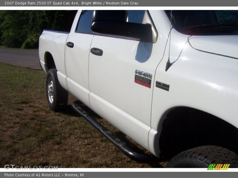 Bright White / Medium Slate Gray 2007 Dodge Ram 2500 ST Quad Cab 4x4