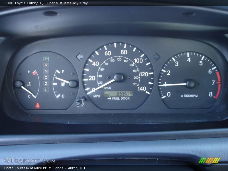 Lunar Mist Metallic / Gray 2000 Toyota Camry LE