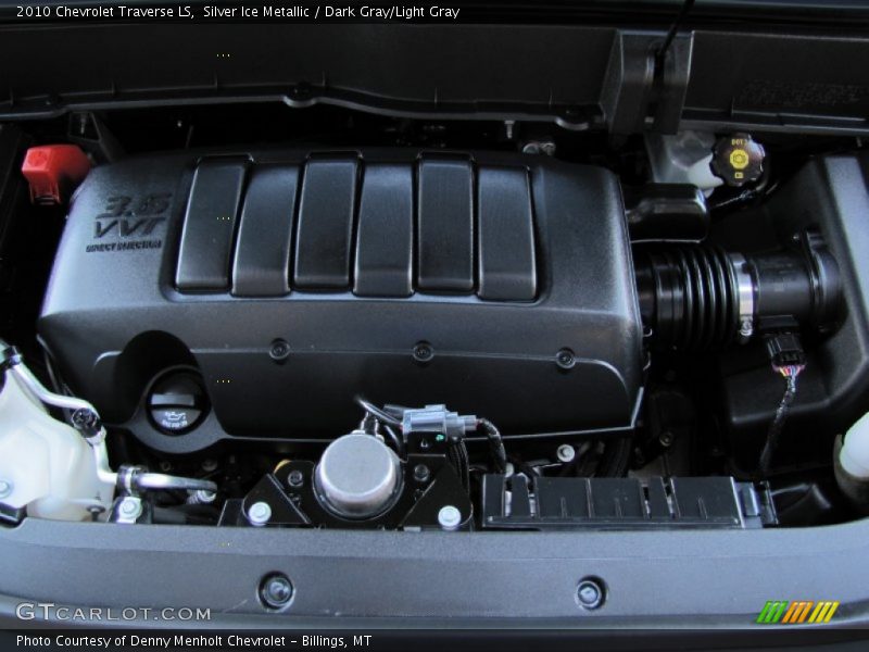 Silver Ice Metallic / Dark Gray/Light Gray 2010 Chevrolet Traverse LS