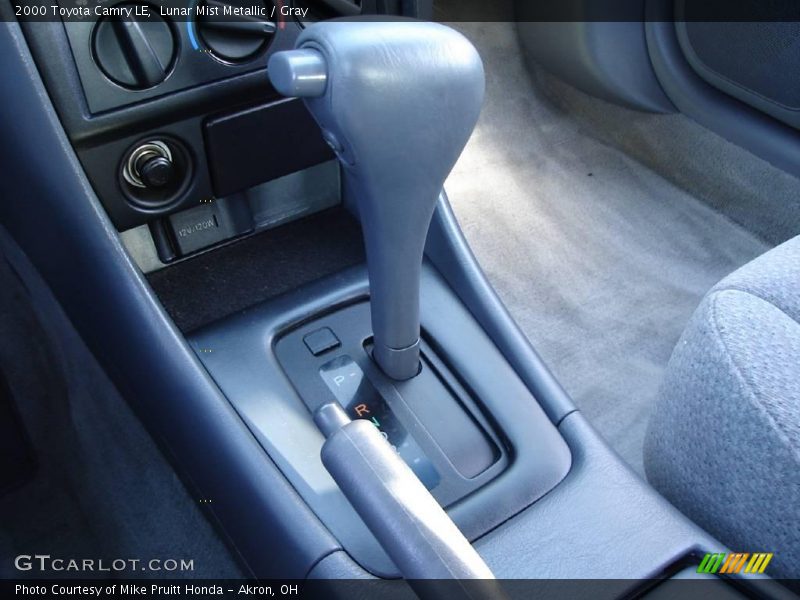 Lunar Mist Metallic / Gray 2000 Toyota Camry LE