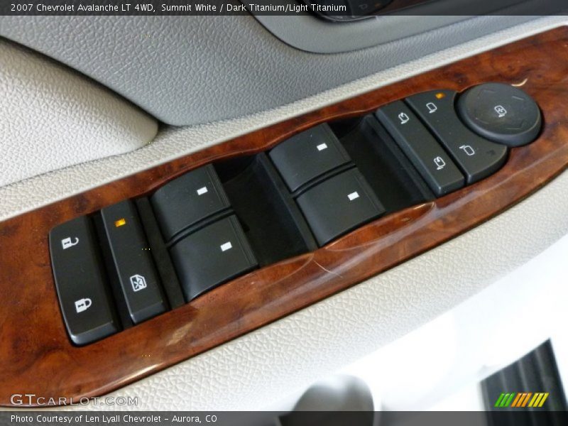 Summit White / Dark Titanium/Light Titanium 2007 Chevrolet Avalanche LT 4WD