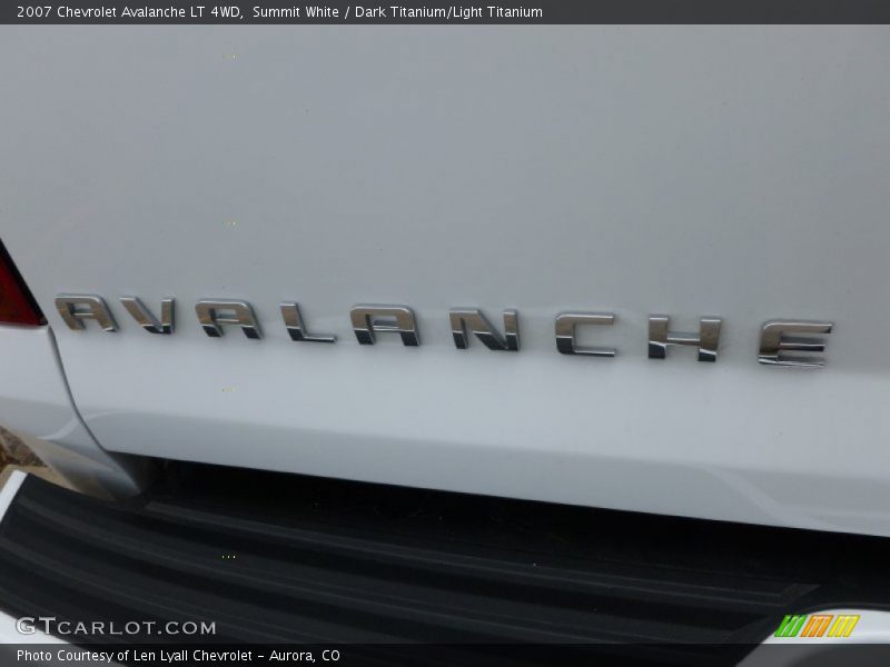 Summit White / Dark Titanium/Light Titanium 2007 Chevrolet Avalanche LT 4WD