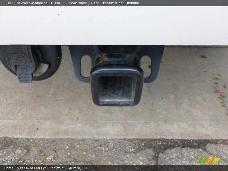 Summit White / Dark Titanium/Light Titanium 2007 Chevrolet Avalanche LT 4WD