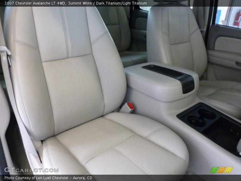 Summit White / Dark Titanium/Light Titanium 2007 Chevrolet Avalanche LT 4WD