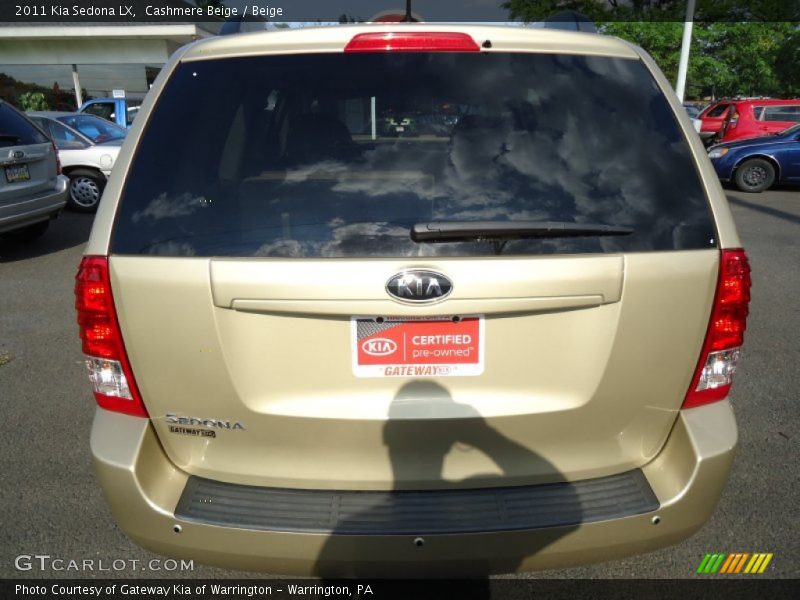 Cashmere Beige / Beige 2011 Kia Sedona LX