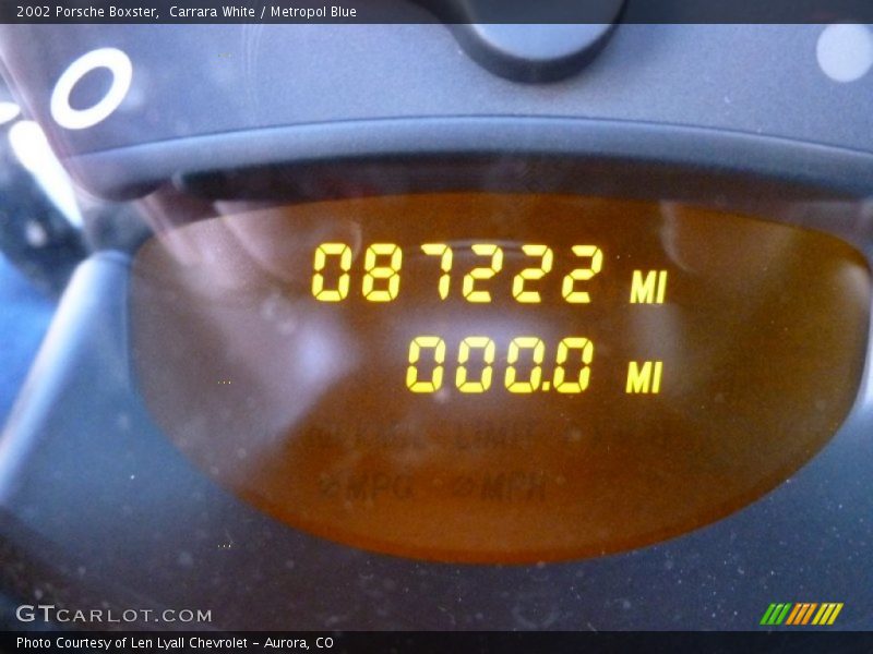 Carrara White / Metropol Blue 2002 Porsche Boxster