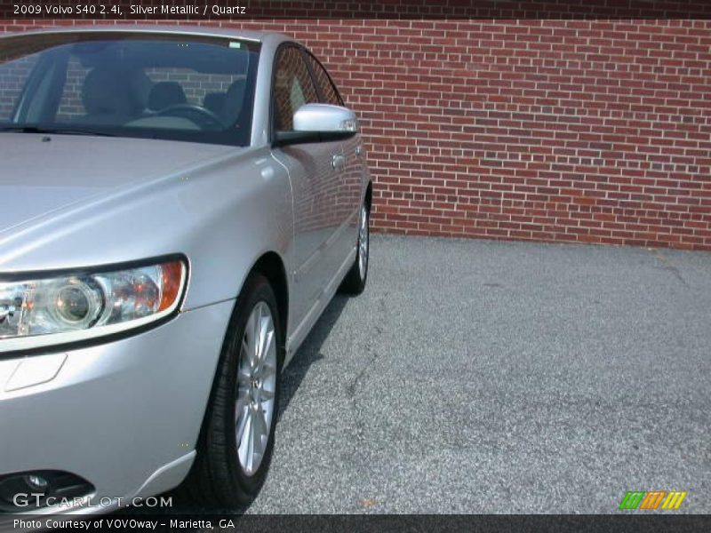 Silver Metallic / Quartz 2009 Volvo S40 2.4i