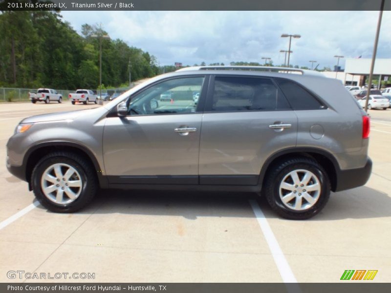 Titanium Silver / Black 2011 Kia Sorento LX