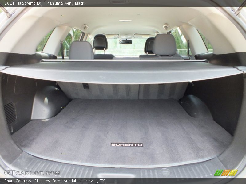 Titanium Silver / Black 2011 Kia Sorento LX