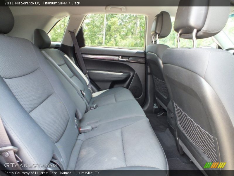 Titanium Silver / Black 2011 Kia Sorento LX