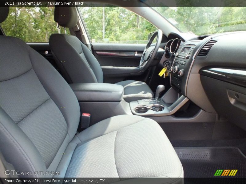 Titanium Silver / Black 2011 Kia Sorento LX