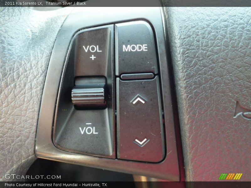 Titanium Silver / Black 2011 Kia Sorento LX