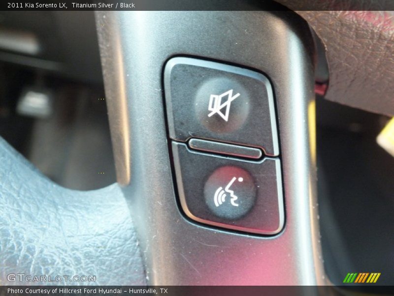 Titanium Silver / Black 2011 Kia Sorento LX