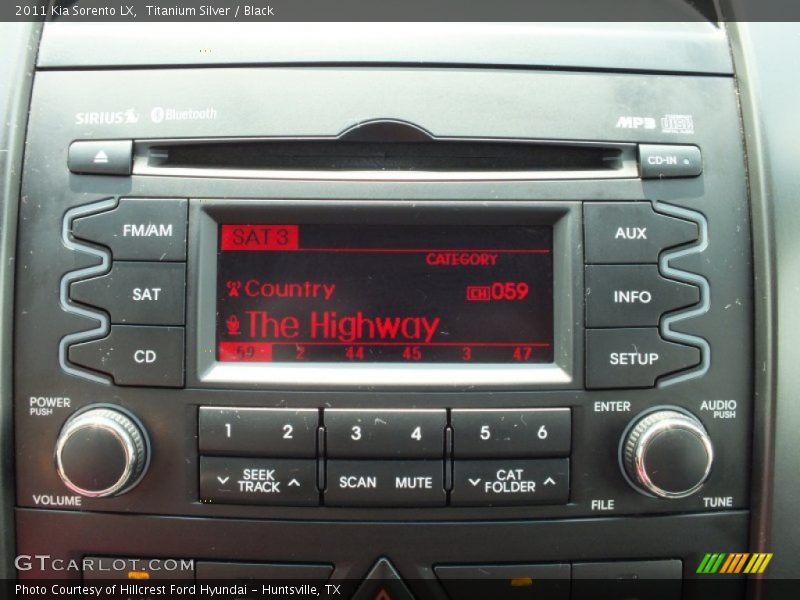 Titanium Silver / Black 2011 Kia Sorento LX